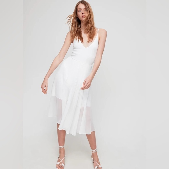 Aritzia Dresses & Skirts - Aritzia Wilfred Daphnee Dress